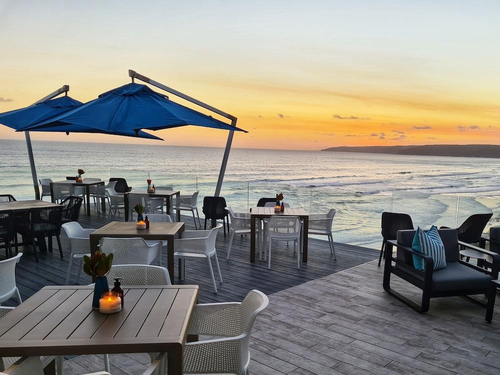 Views Boutique & Hotel