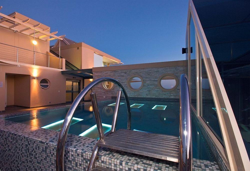 Views Boutique & Hotel 5*